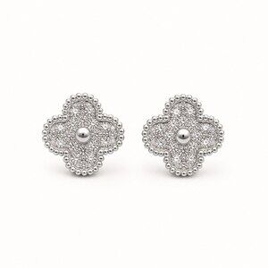 Van Cleef & Arpels Elegant Signature Earrings Style 4 | New with Box